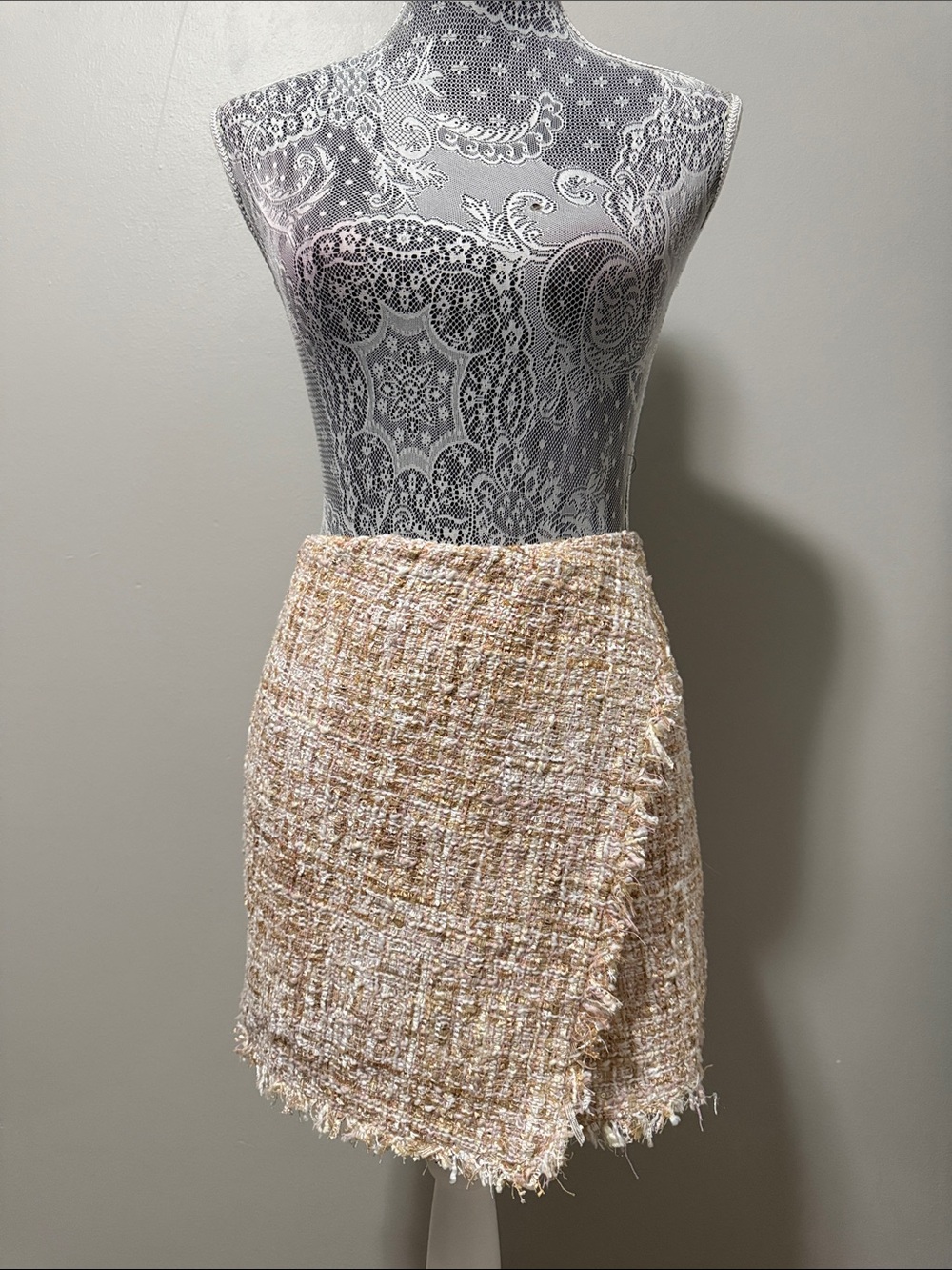 Forever 21 Blush Tweed Fringe Mini Skirt
